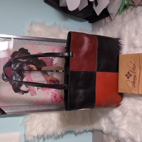 Patricia Nash Handbags - PATRICIA NASH NWT $269 Braden Black/British Tan Tote